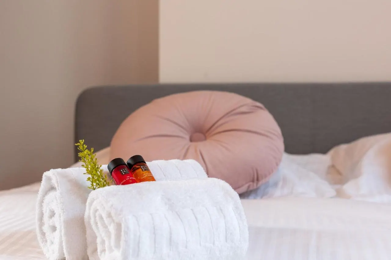 Super Cozy 2 Bedroom Apt Near Antwerp Station